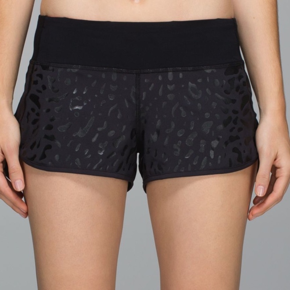 Lululemon Run: Speed short - leopard 8
